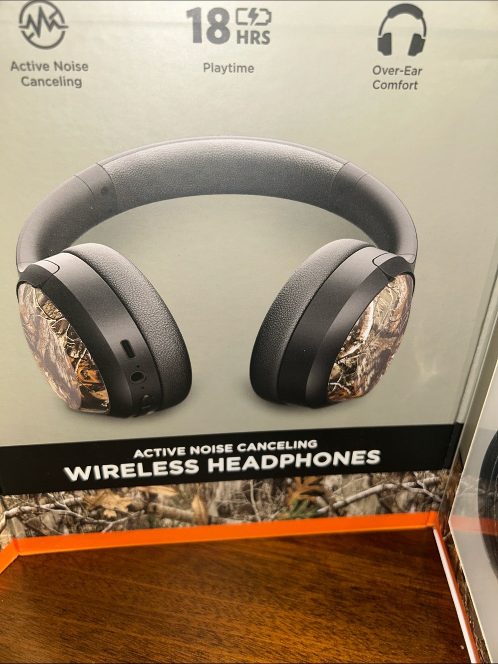 Realtree Camo Wireless Over-Ear Headphones - Black and Brown Camo
